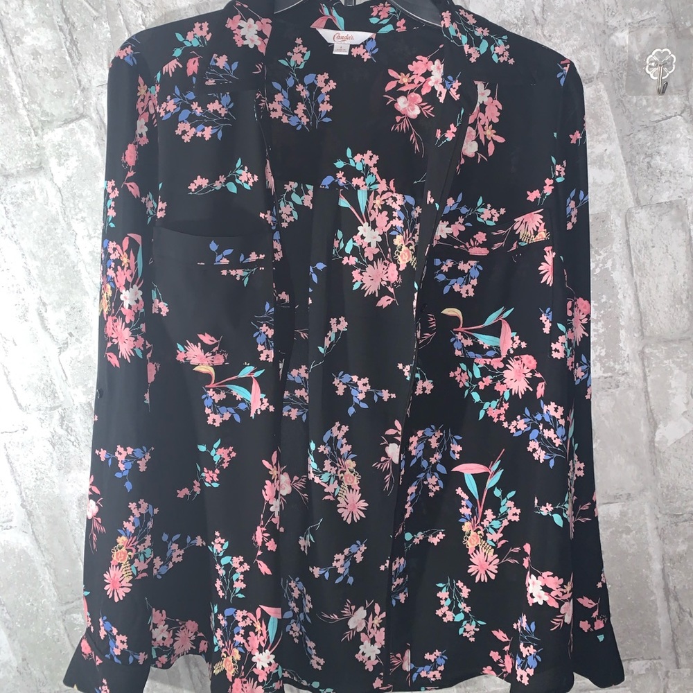 Juniors floral button down blouse